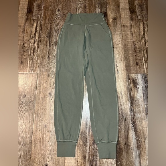 Lululemon Align High-Rise Jogger *Full Length Army Green Size 2 - Picture 3 of 9